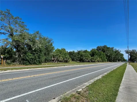 123 W 2nd Avenue Pierson FL 32180