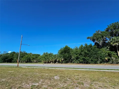 123 W 2nd Avenue Pierson FL 32180