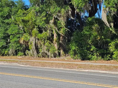 123 W 2nd Avenue Pierson FL 32180