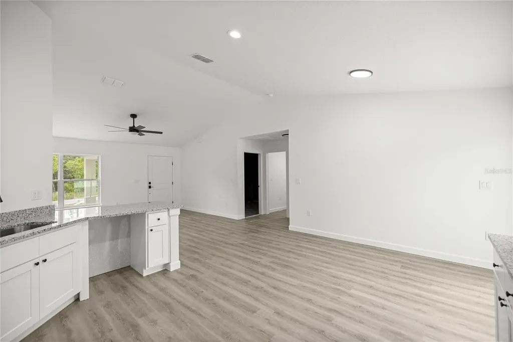 22433 SW Rainbow Lakes Boulevard Dunnellon FL 34431
