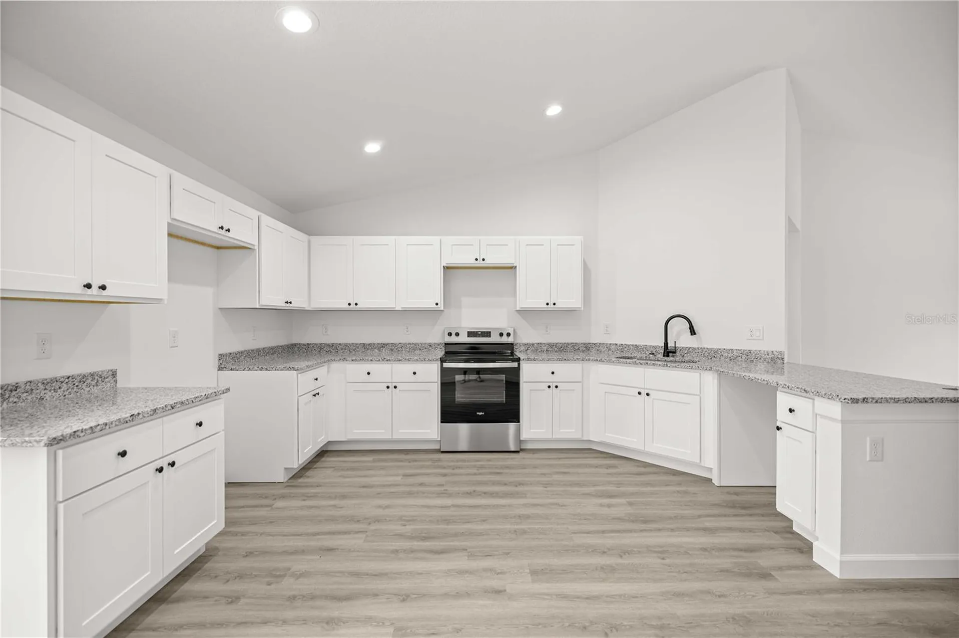 22433 SW Rainbow Lakes Boulevard Dunnellon FL 34431