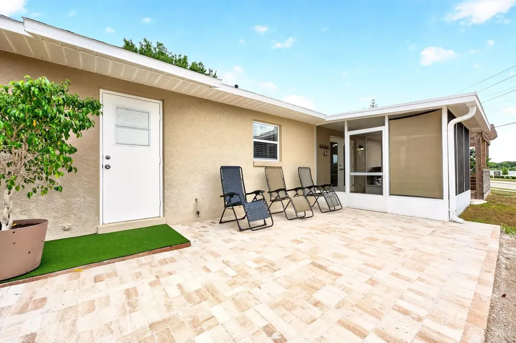 337 Windridge Place Tavares FL 32778