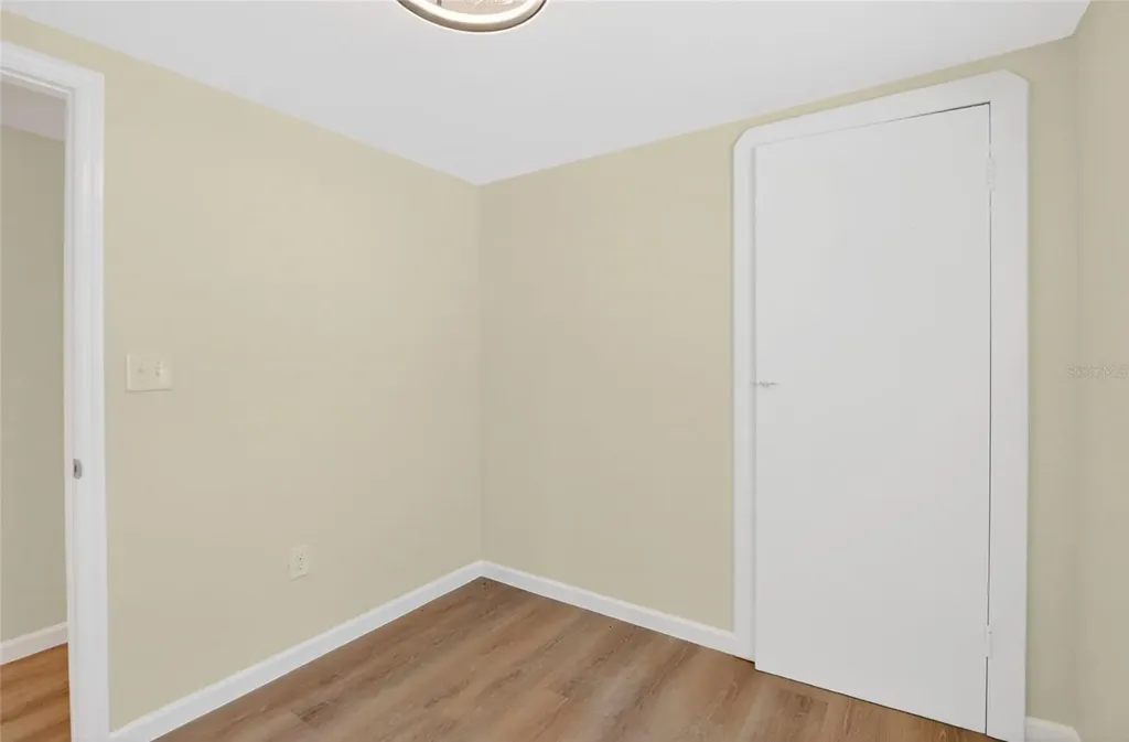 8738 N Tangerine Place Tampa FL 33617