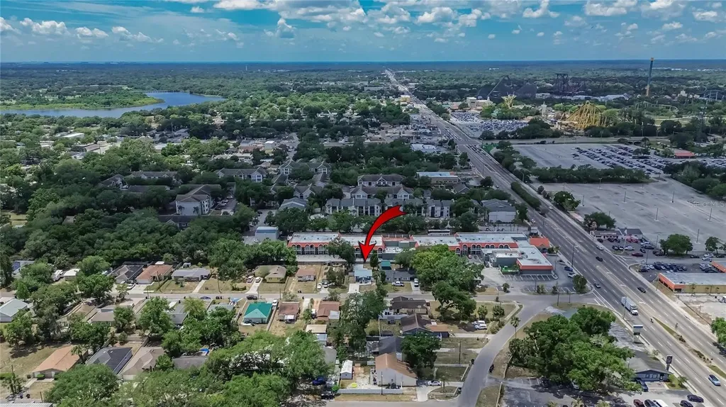 8738 N Tangerine Place Tampa FL 33617