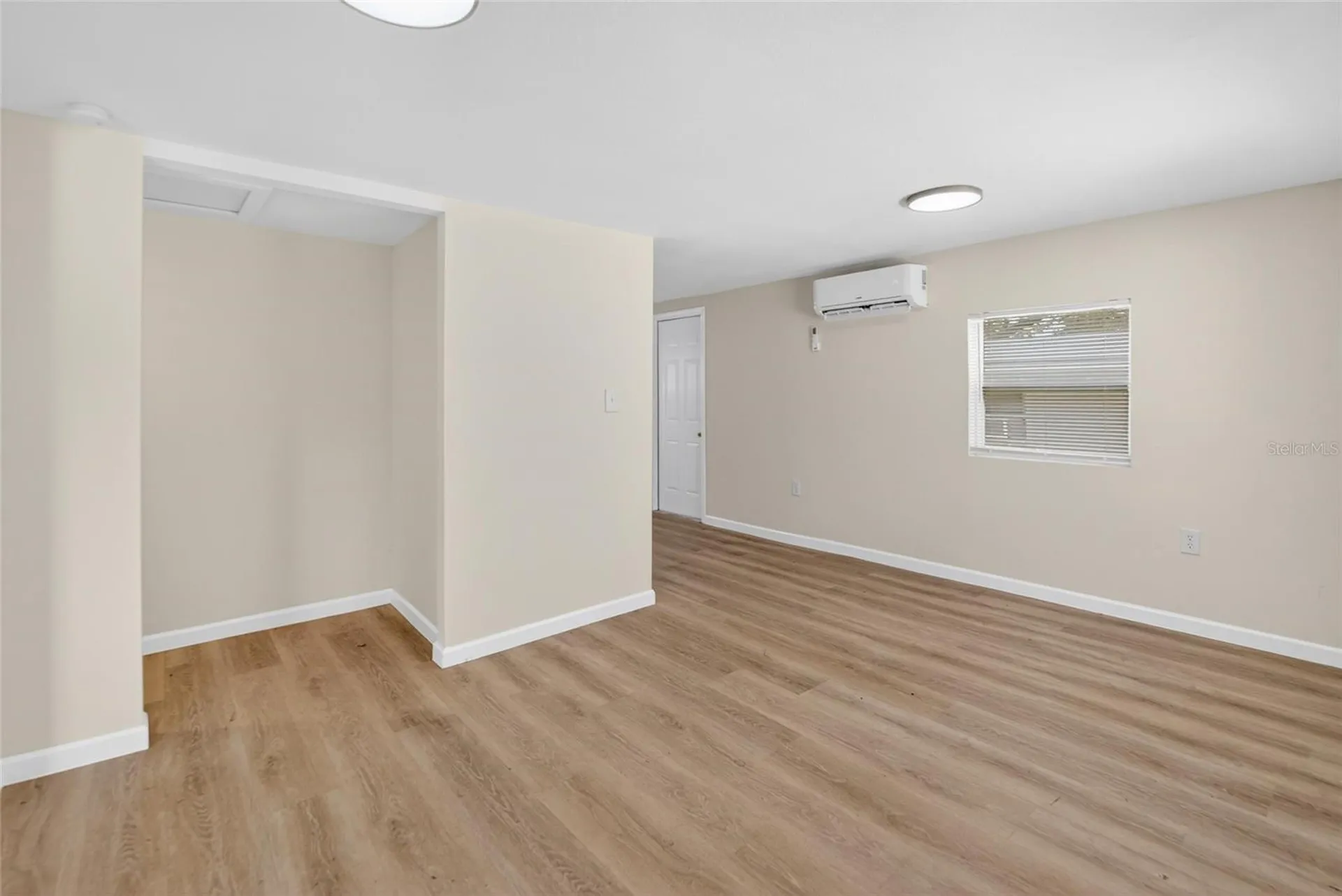 8738 N Tangerine Place Tampa FL 33617