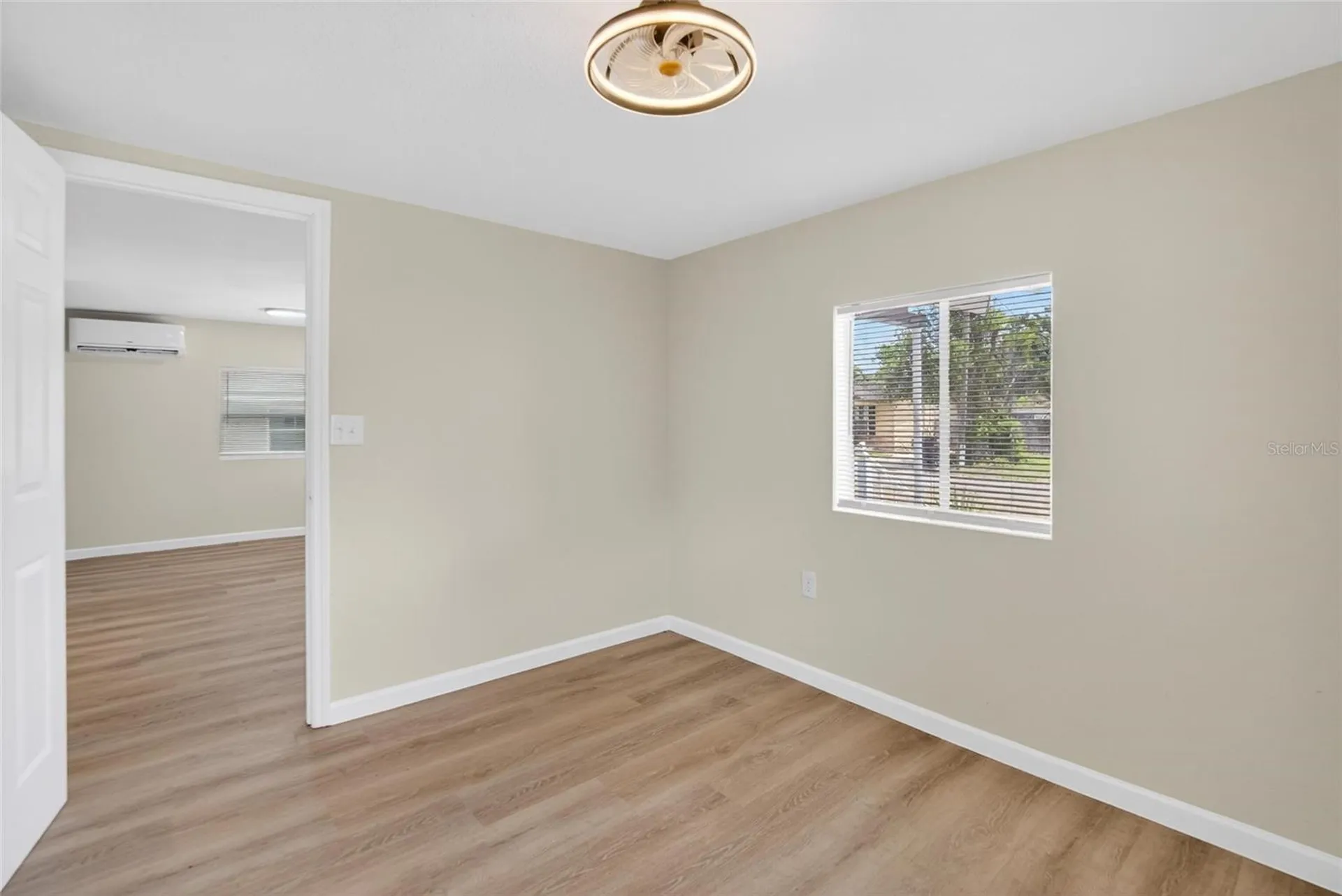 8738 N Tangerine Place Tampa FL 33617