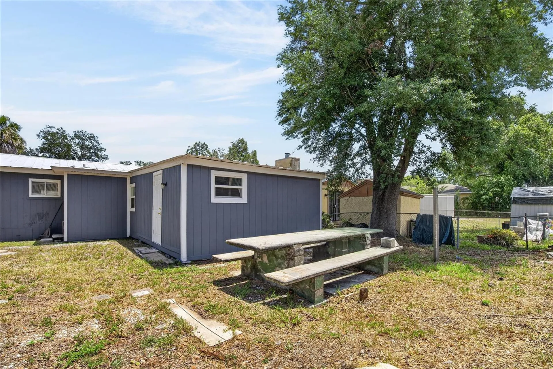 8738 N Tangerine Place Tampa FL 33617