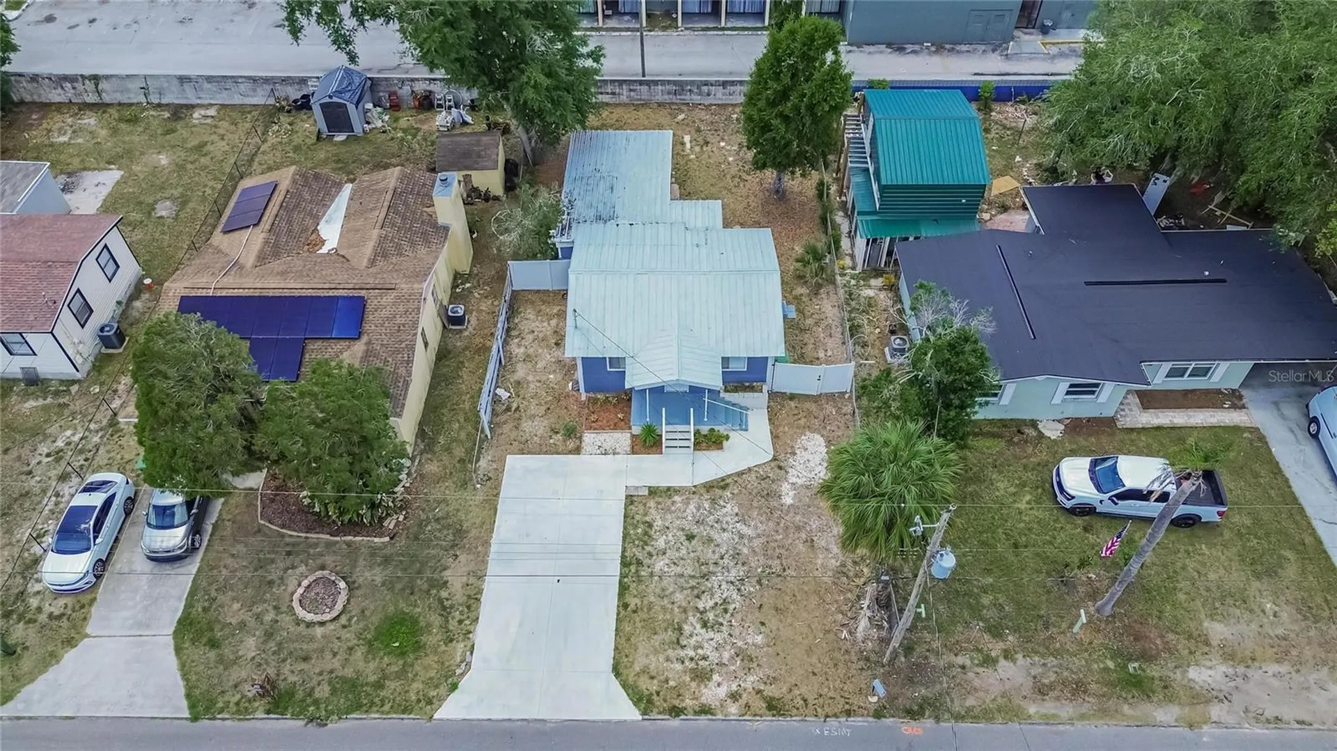 8738 N Tangerine Place Tampa FL 33617