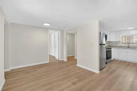 8738 N Tangerine Place Tampa FL 33617