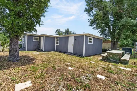 8738 N Tangerine Place Tampa FL 33617