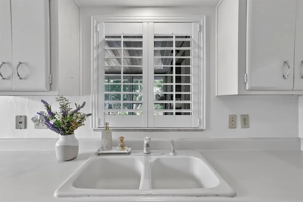 2033 Timber Lane Clearwater FL 33763