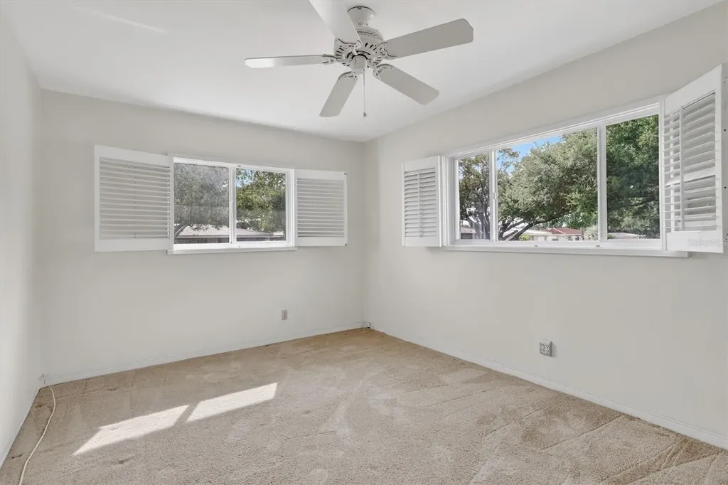 2033 Timber Lane Clearwater FL 33763