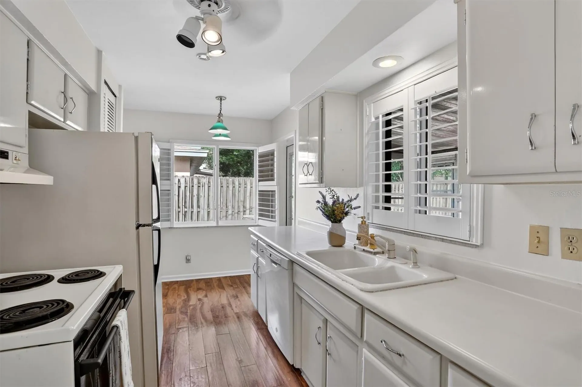 2033 Timber Lane Clearwater FL 33763