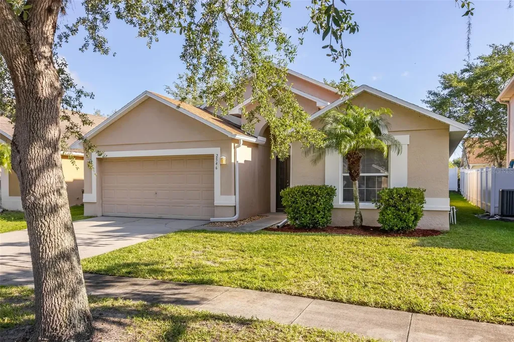 2546 Crown Ridge Circle Kissimmee FL 34744