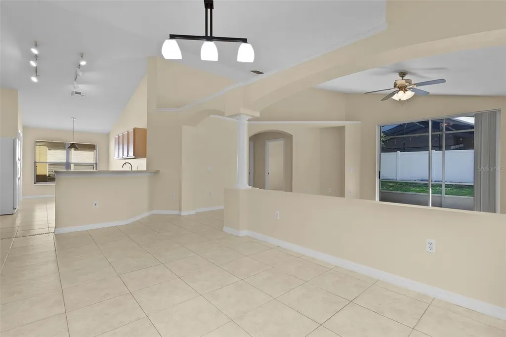 2546 Crown Ridge Circle Kissimmee FL 34744