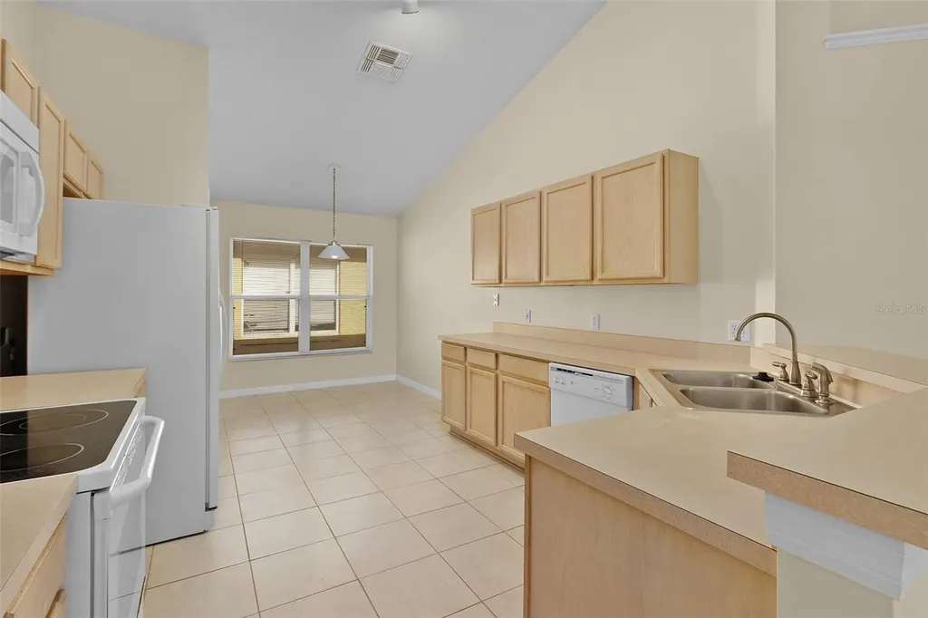2546 Crown Ridge Circle Kissimmee FL 34744
