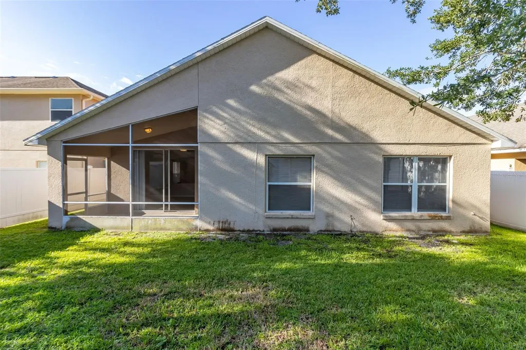 2546 Crown Ridge Circle Kissimmee FL 34744