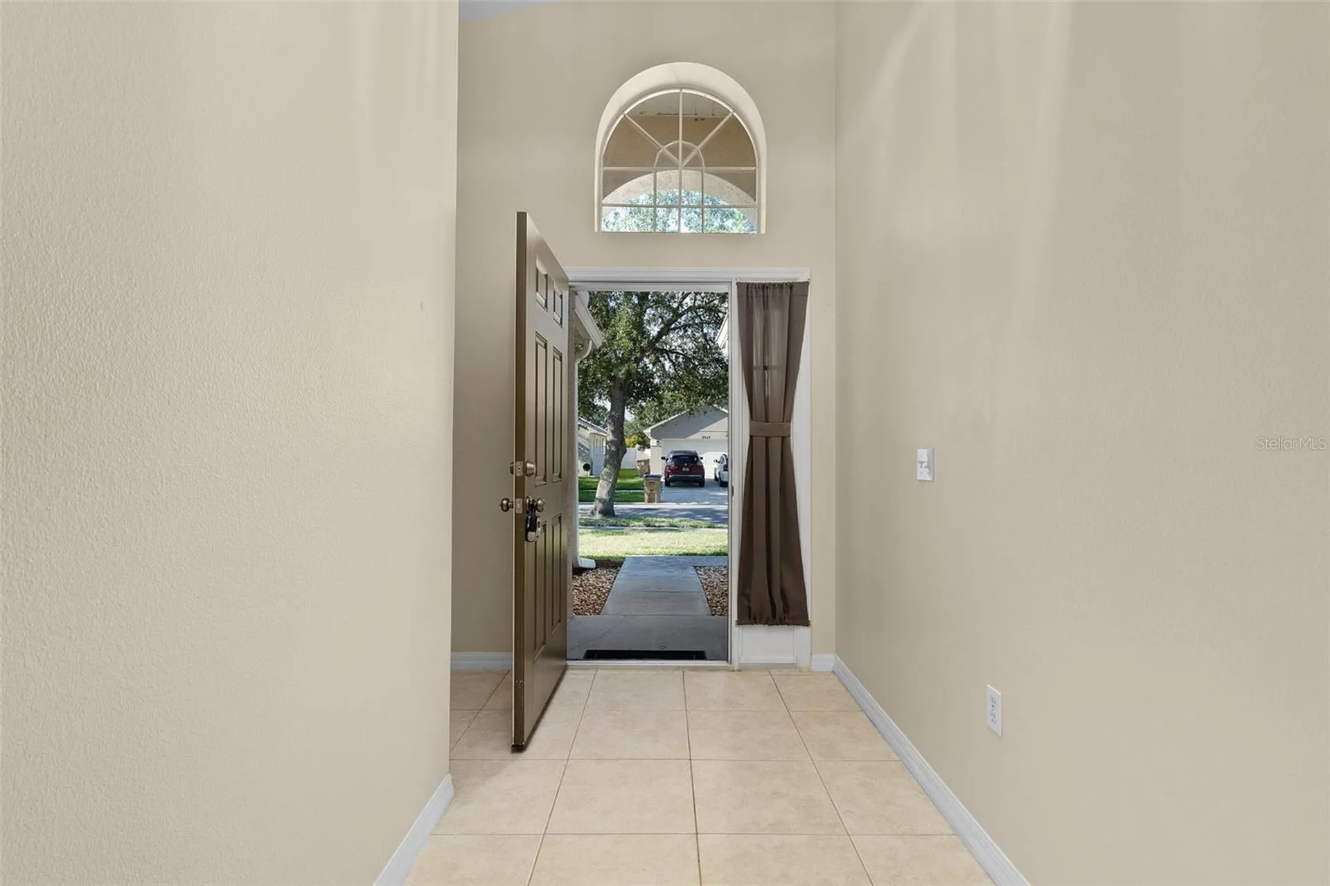 2546 Crown Ridge Circle Kissimmee FL 34744