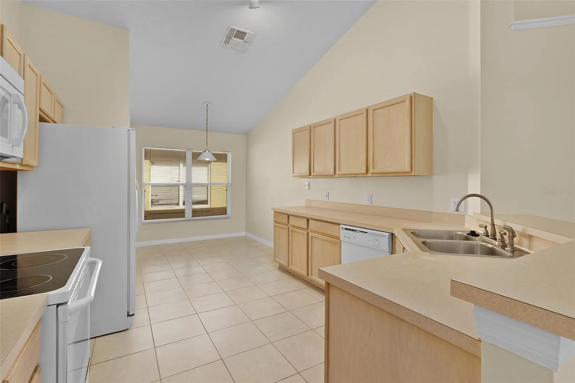 2546 Crown Ridge Circle Kissimmee FL 34744