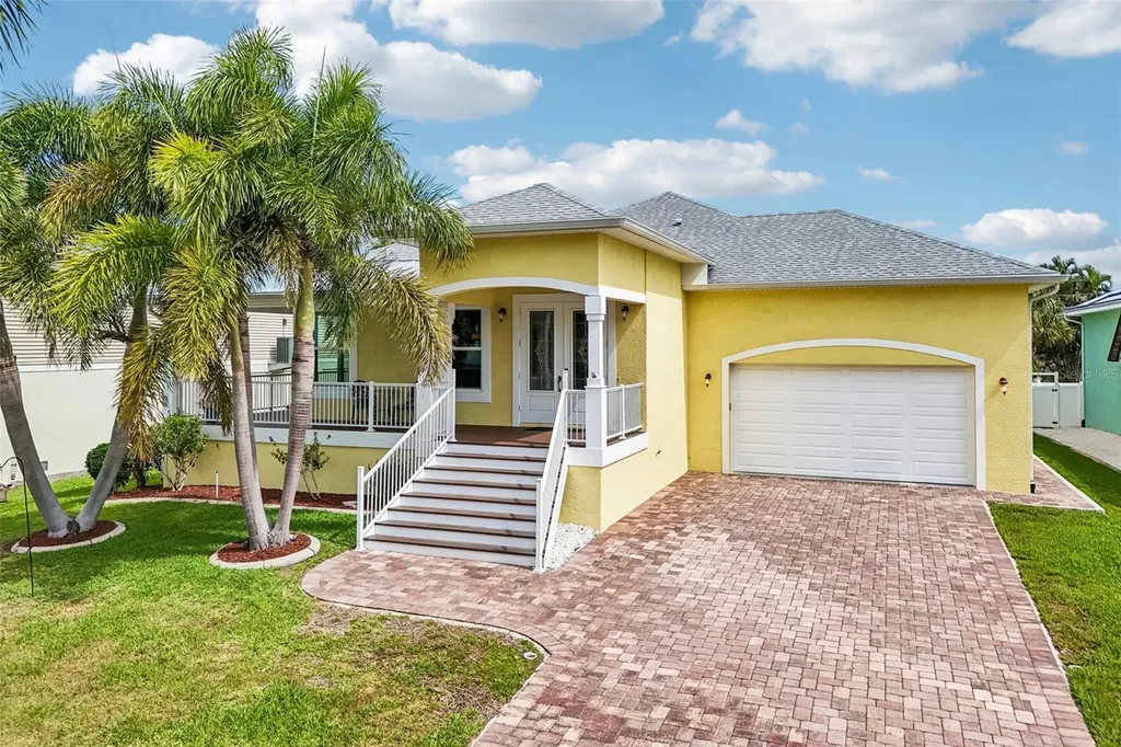 8174 17th Avenue W Bradenton FL 34209