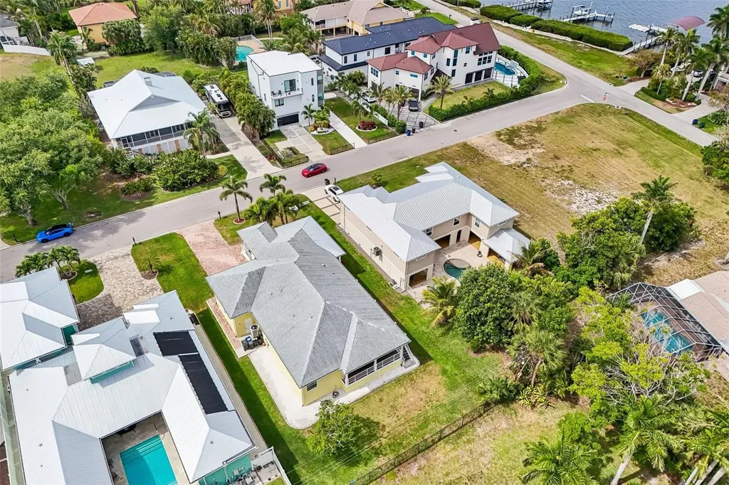 8174 17th Avenue W Bradenton FL 34209
