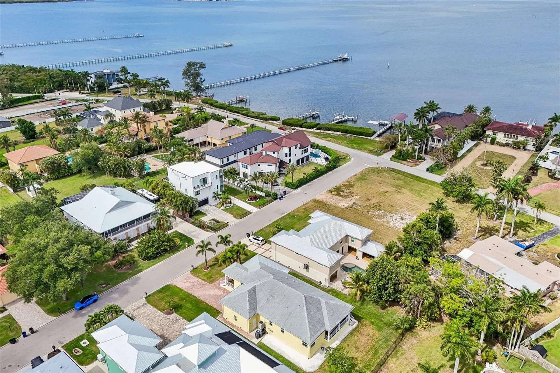8174 17th Avenue W Bradenton FL 34209