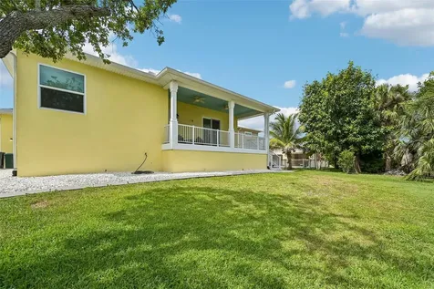 8174 17th Avenue W Bradenton FL 34209