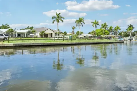 8174 17th Avenue W Bradenton FL 34209