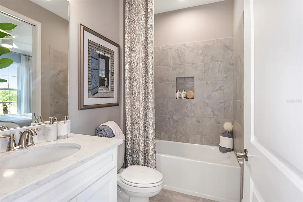 7770 Waning Moon Way Sarasota FL 34241
