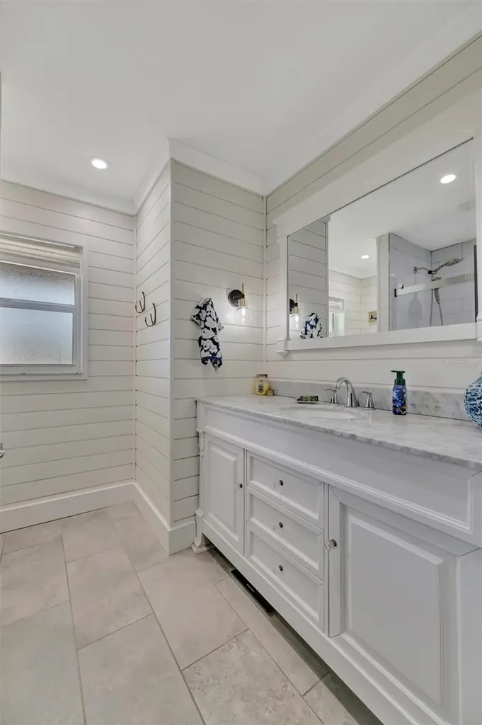 812 59th Street NW Bradenton FL 34209