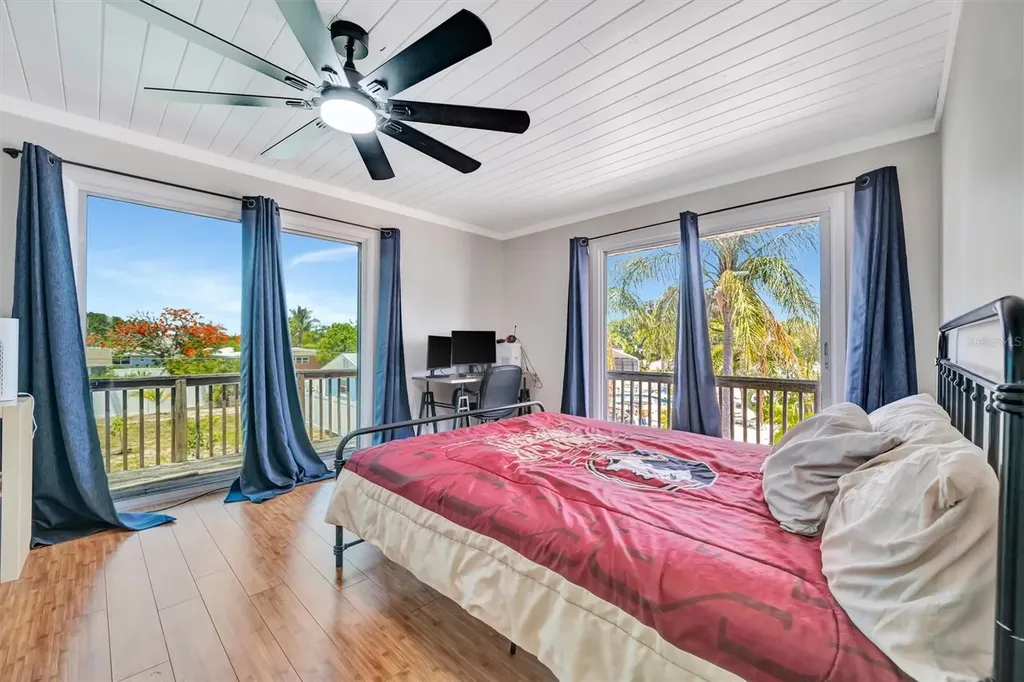 812 59th Street NW Bradenton FL 34209