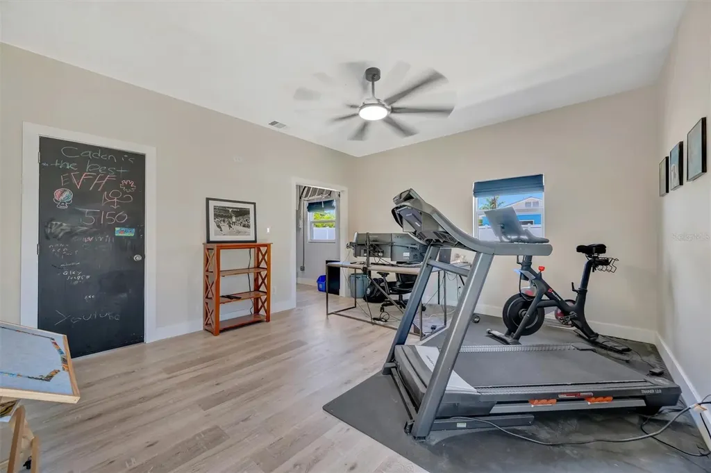 812 59th Street NW Bradenton FL 34209
