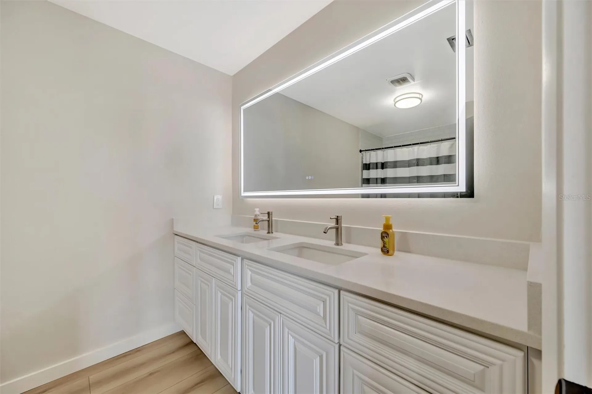 812 59th Street NW Bradenton FL 34209