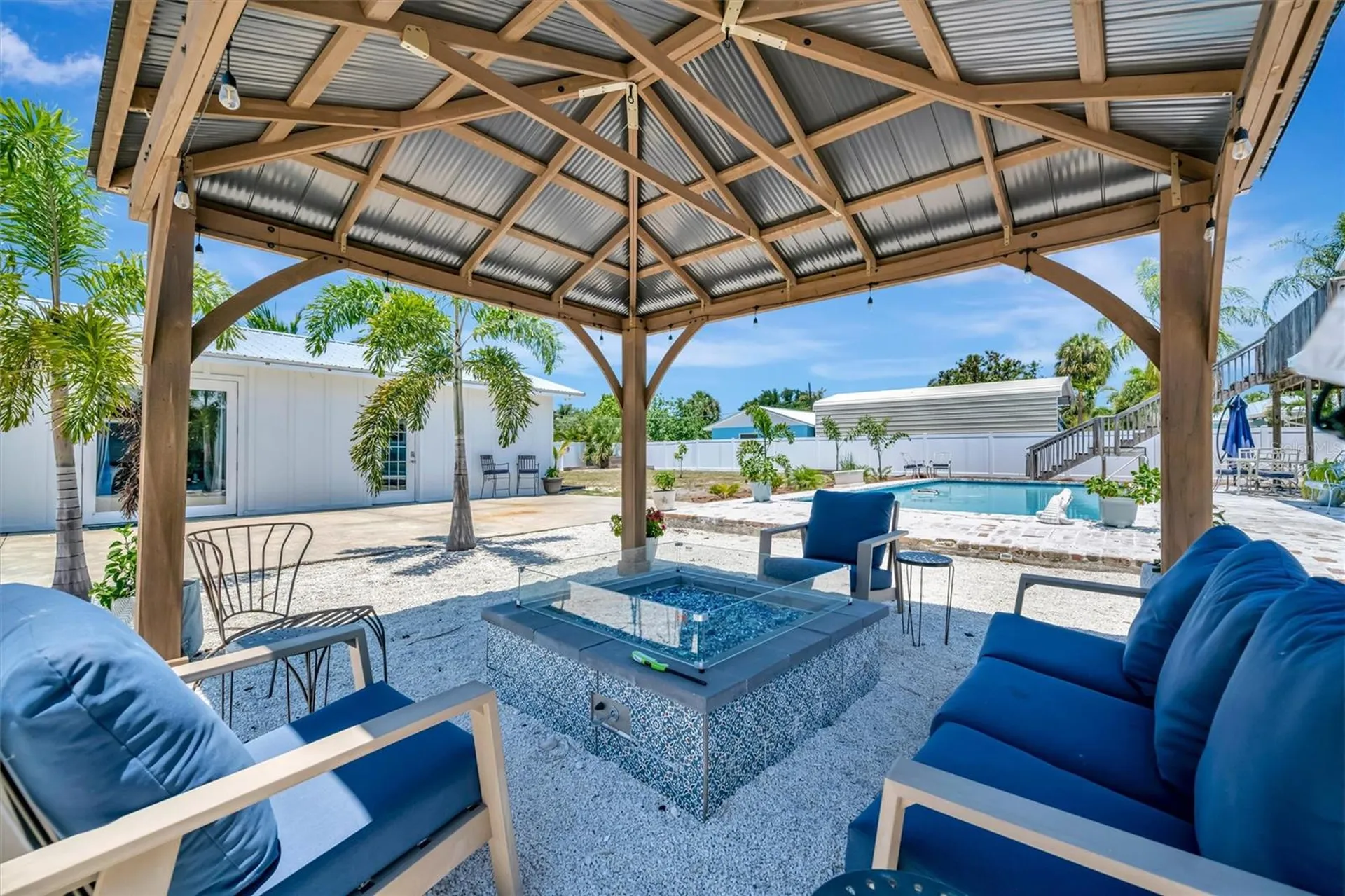 812 59th Street NW Bradenton FL 34209