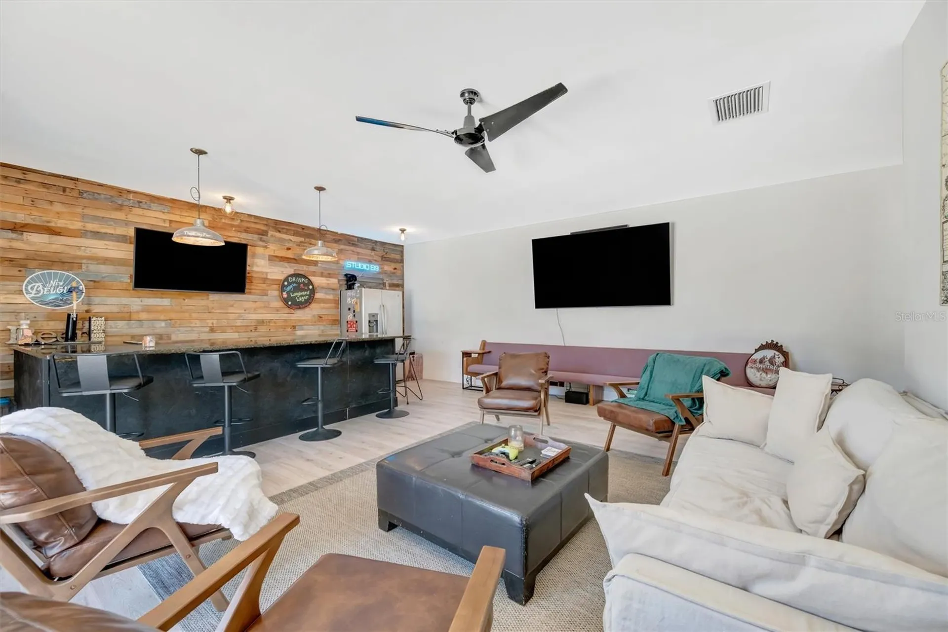 812 59th Street NW Bradenton FL 34209