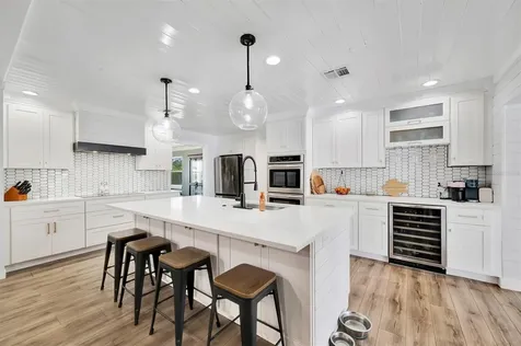 812 59th Street NW Bradenton FL 34209