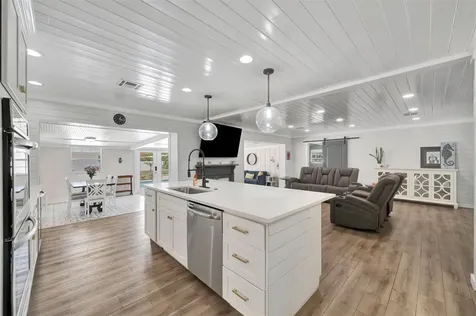812 59th Street NW Bradenton FL 34209