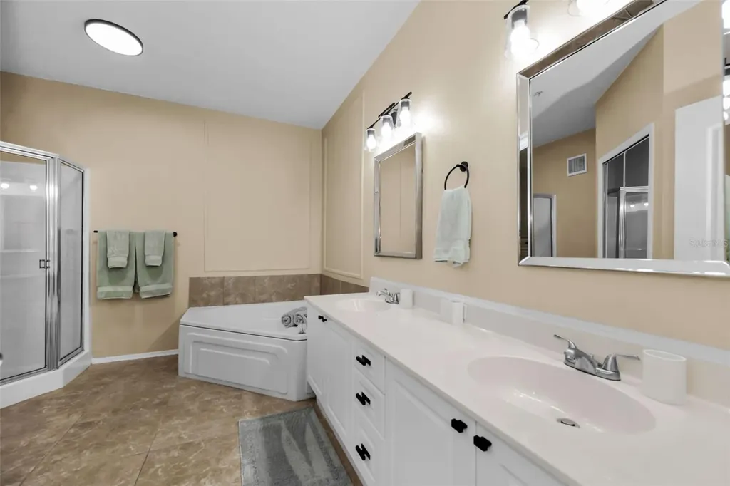 2757 Via Cipriani Clearwater FL 33764