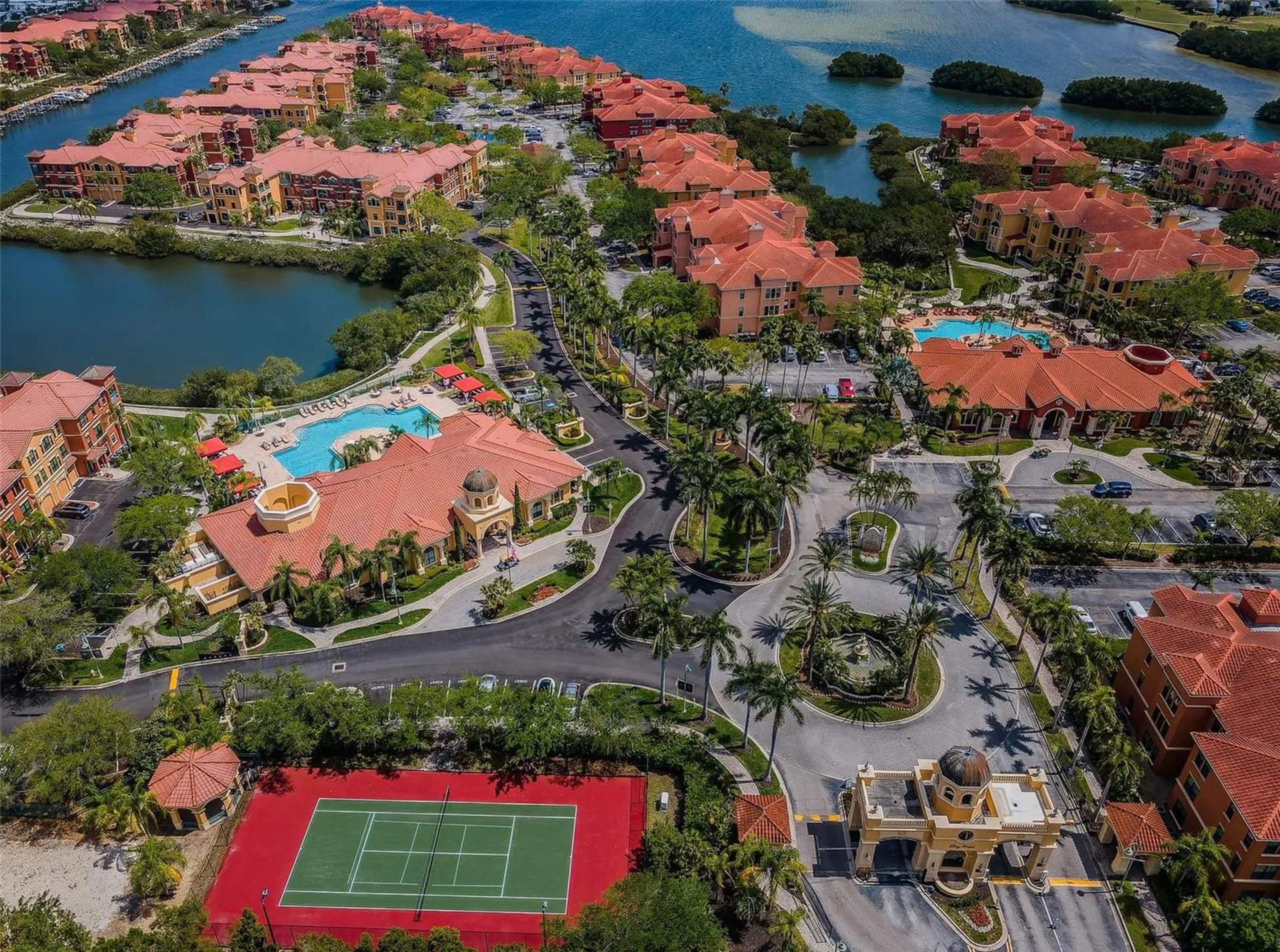 2757 Via Cipriani Clearwater FL 33764
