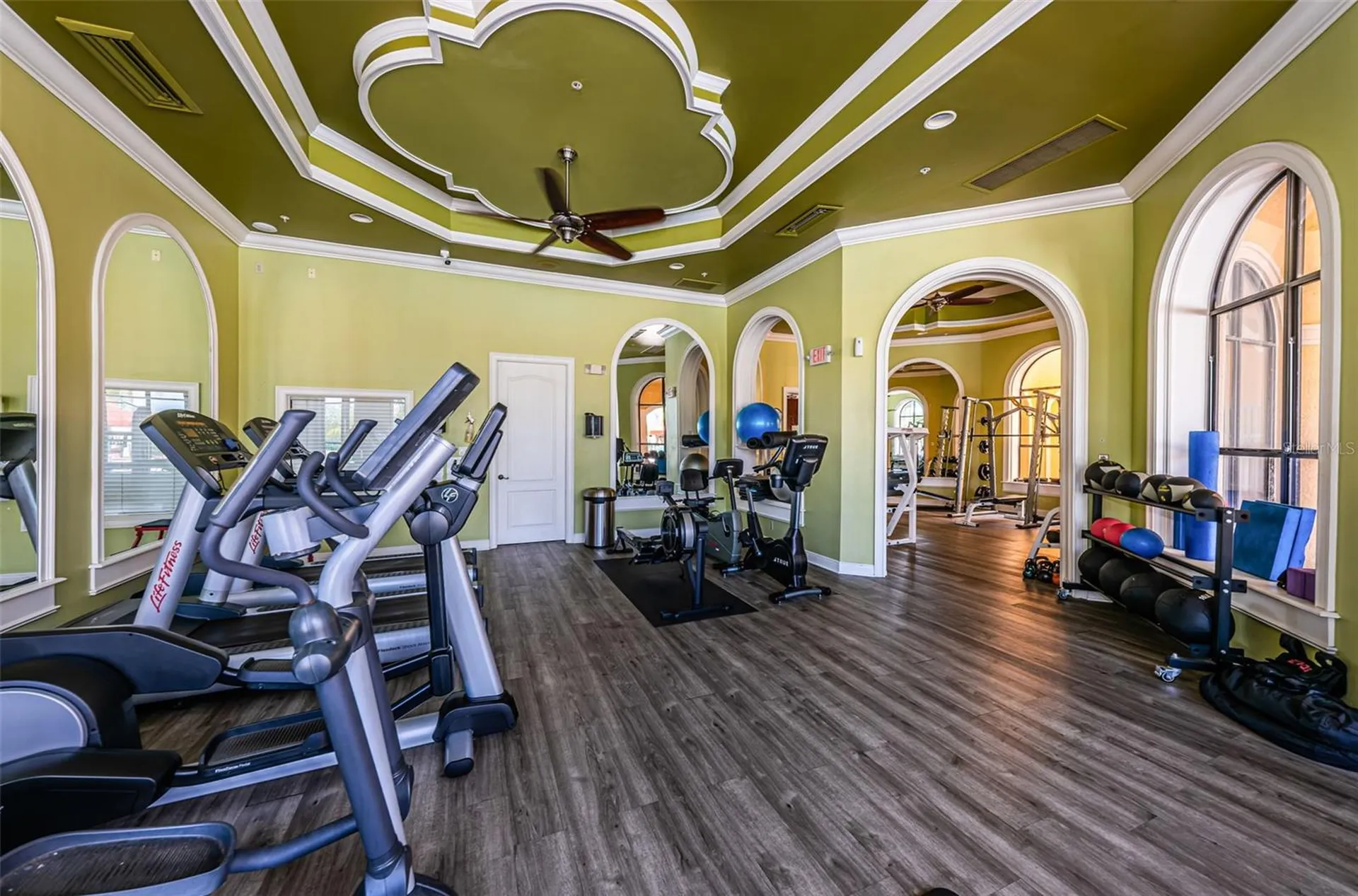 2757 Via Cipriani Clearwater FL 33764