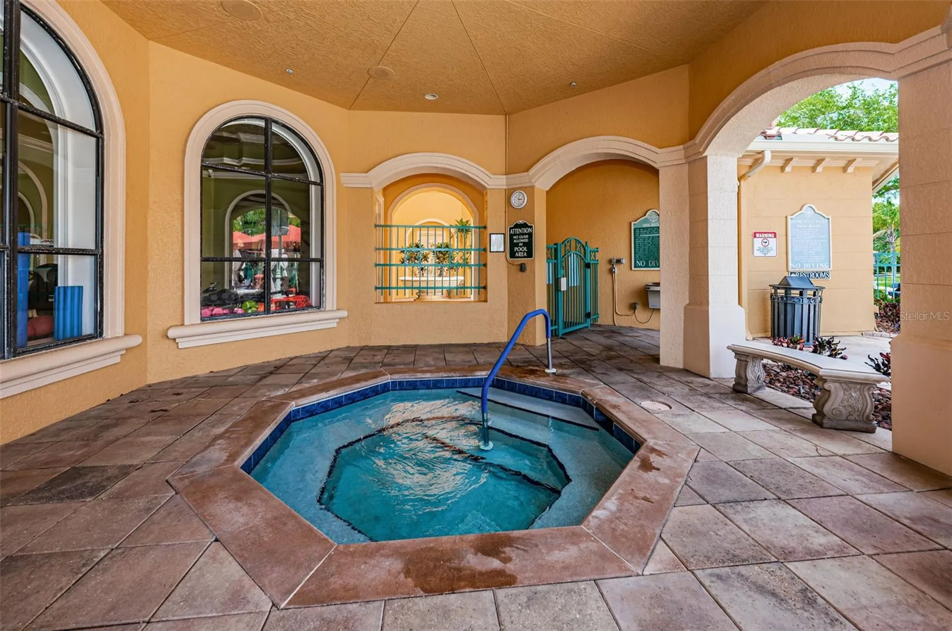 2757 Via Cipriani Clearwater FL 33764