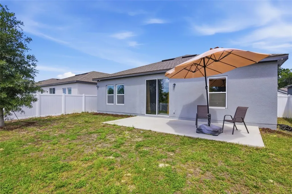 2004 Buckhanon Trail Deland FL 32720