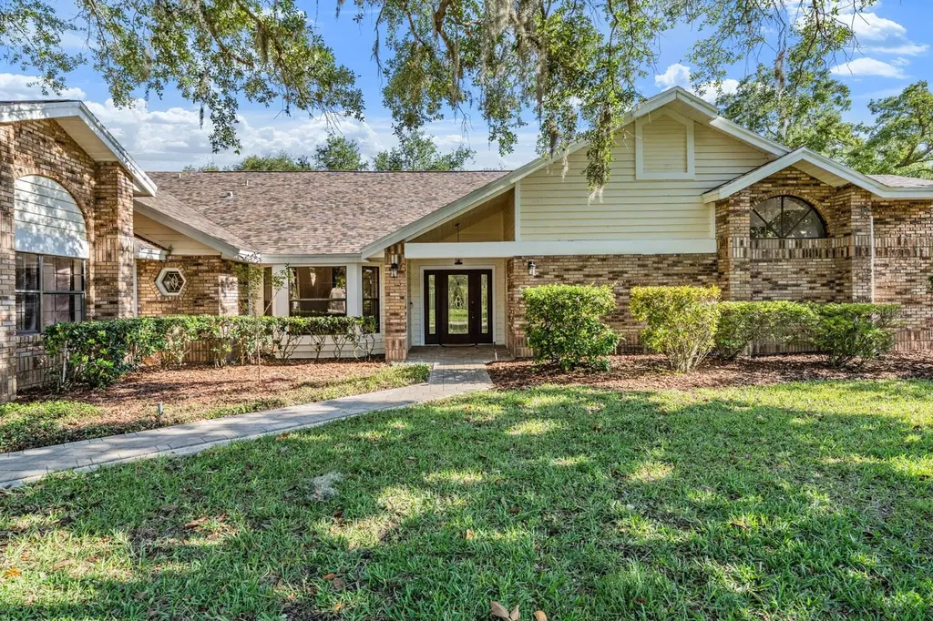 2778 St Andrews Boulevard Tarpon Springs FL 34688