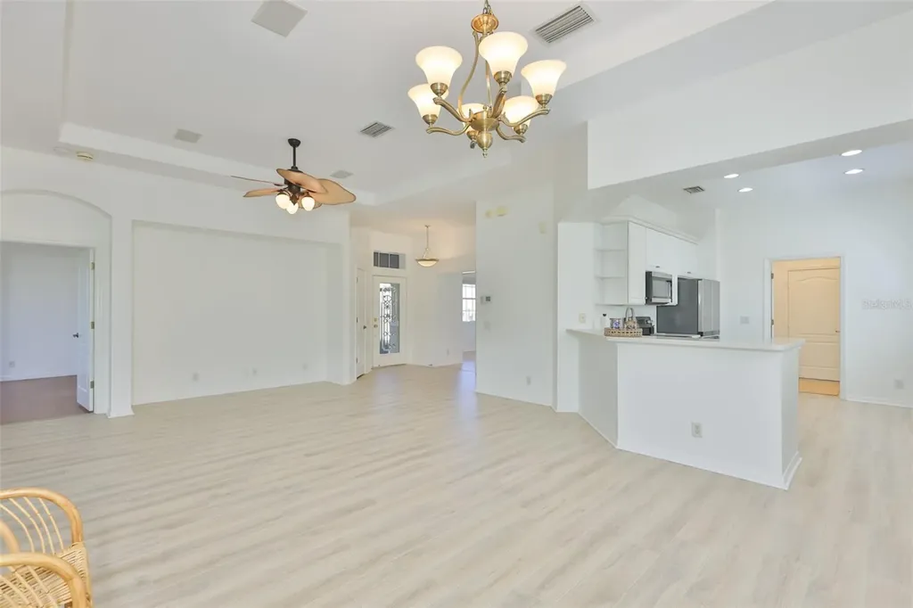 448 Noble Faire Drive Sun City Center FL 33573