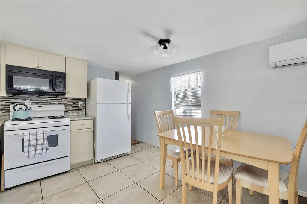 770 32nd Avenue S St Petersburg FL 33705