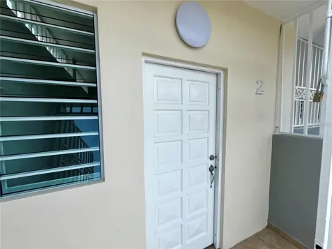 Calle 1 1 SE Reparto Metropolitano Apt. #2 San Juan PR 00901