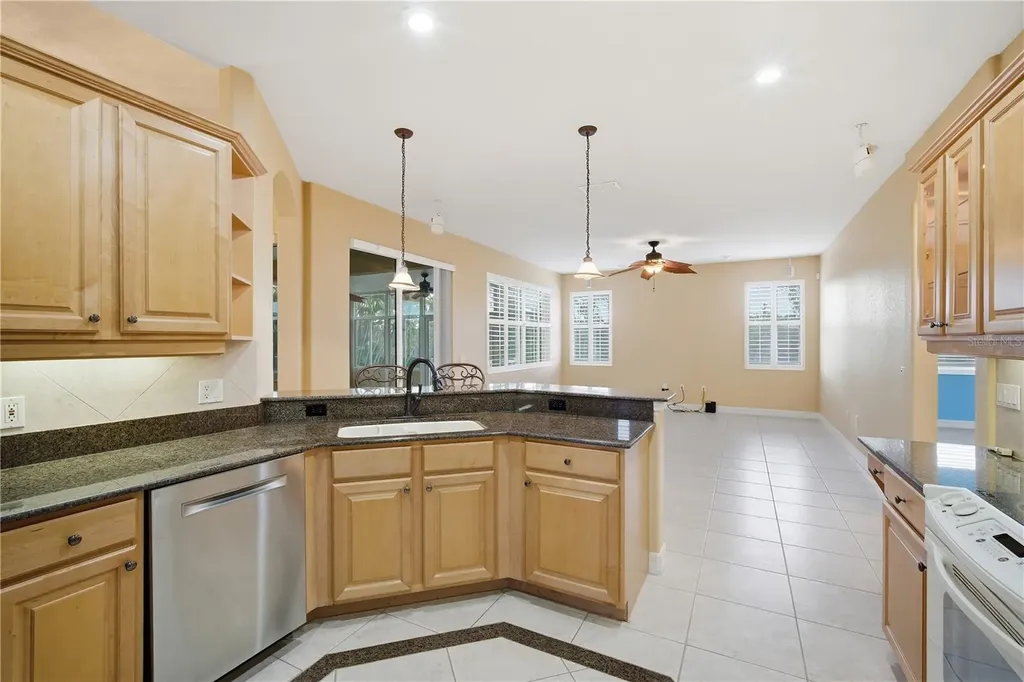 718 Bunker View Drive Apollo Beach FL 33572