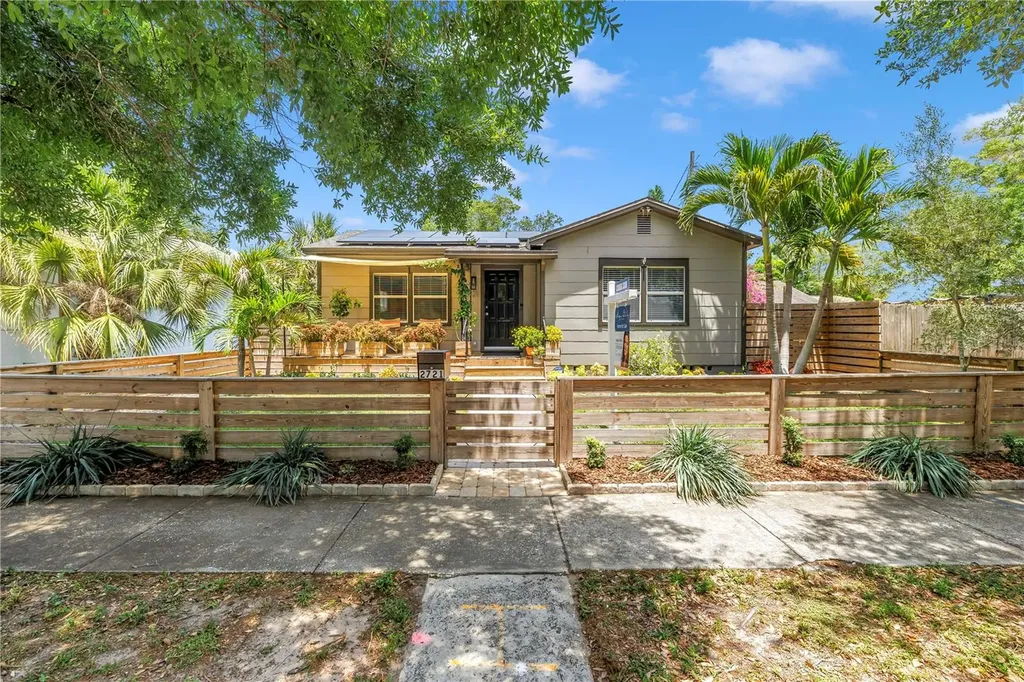 2721 4th Avenue S St Petersburg FL 33712
