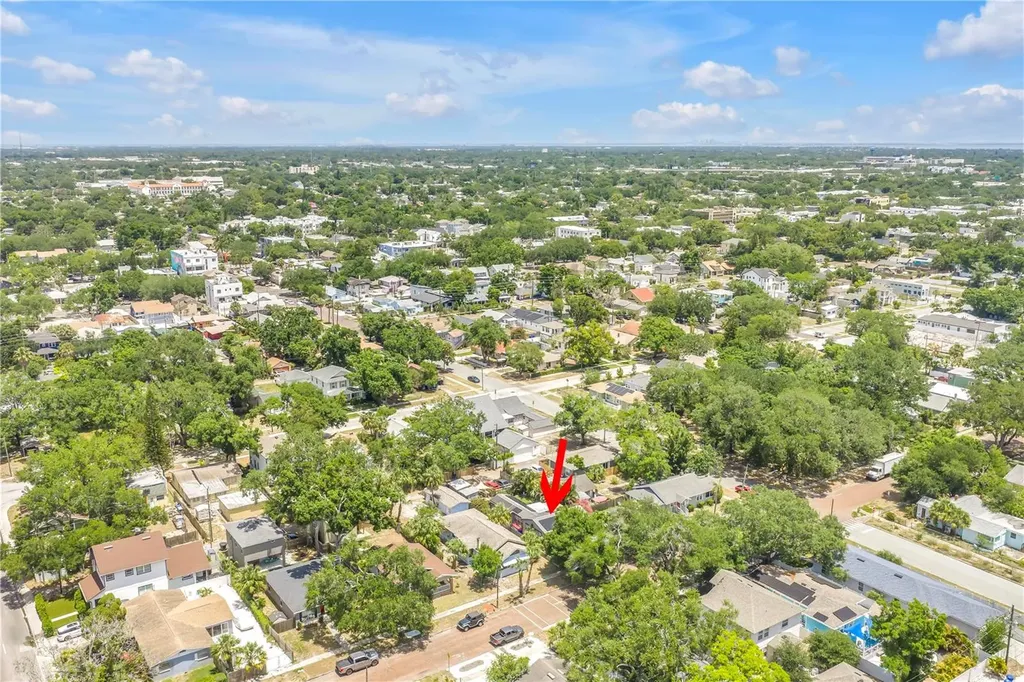 2721 4th Avenue S St Petersburg FL 33712