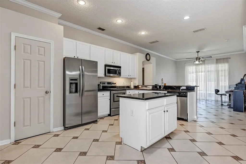 10808 Flycast Circle Orlando FL 32825